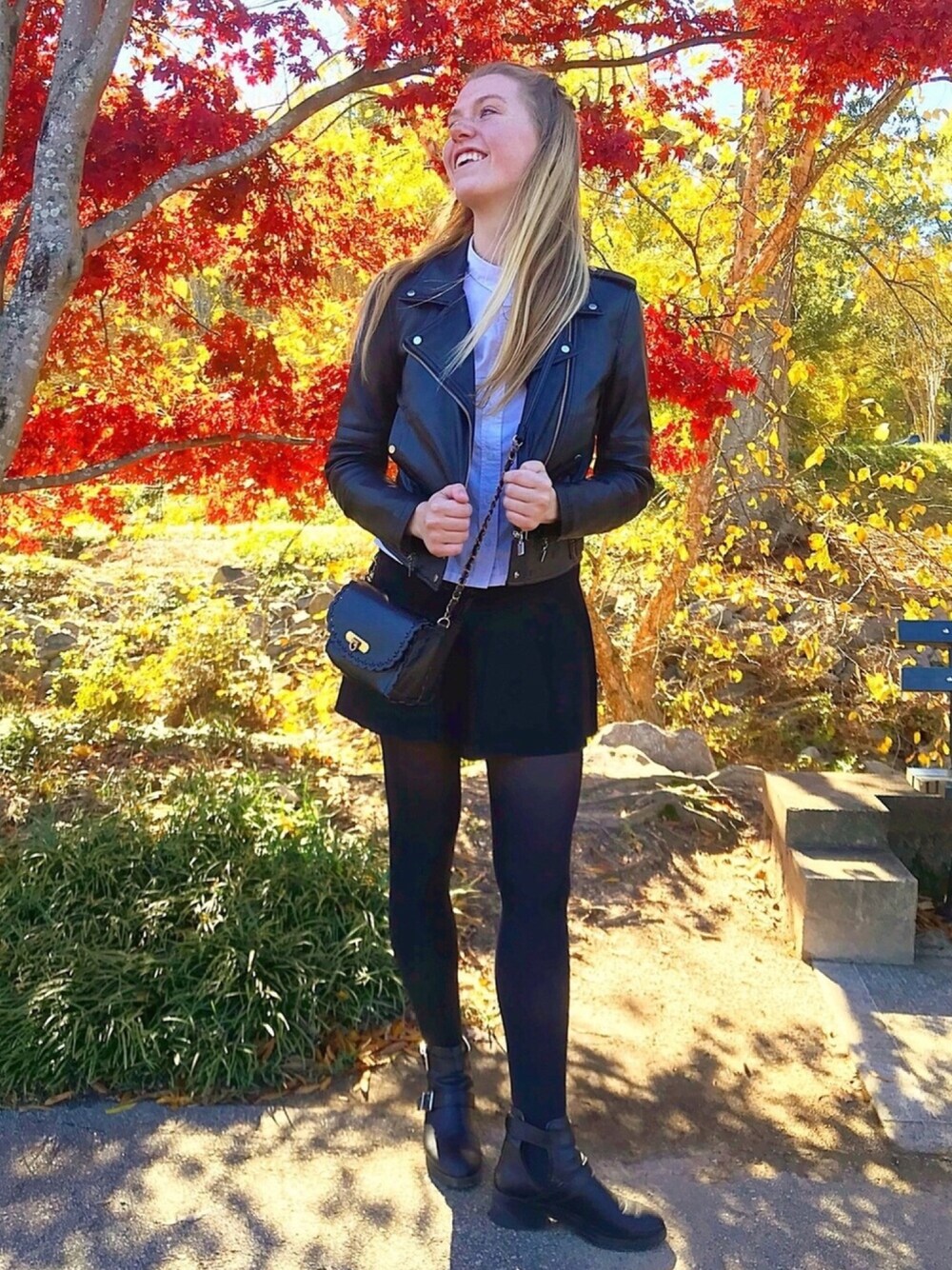「fall、leather jacket、chic、modern、ZARA、zara woman、asos、girl、ankleboots」｜「ZARAのアイテム（その他アウター、ブラック系）」を使った、Sueさん（レディース・175cm）の秋コーディネートの1枚目の写真