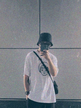 「plain-me（プレインミー）のアイテム（Tシャツ/カットソー）」を使った、chさん（メンズ・170cm）の夏コーディネート