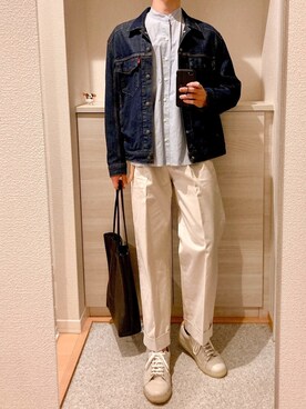 スニーカーを使った 白パンツ 白スニーカー の人気ファッションコーディネート Wear