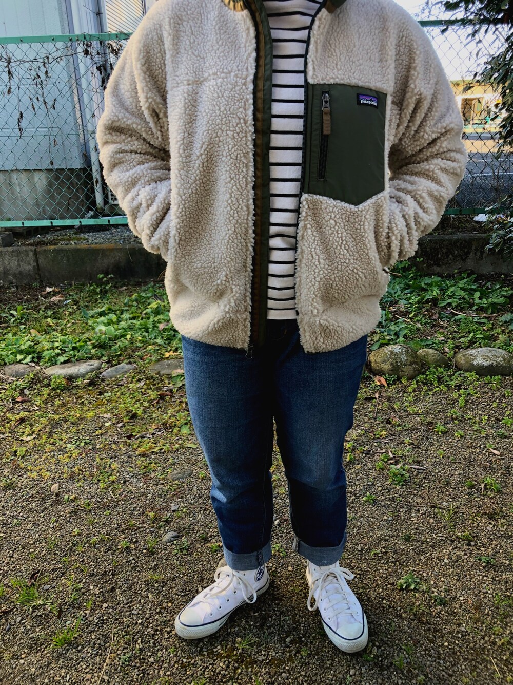 「patagoniaのアイテム（その他アウター、ベージュ系）」を使った、aさん（レディース・150cm）の秋コーディネートの1枚目の写真