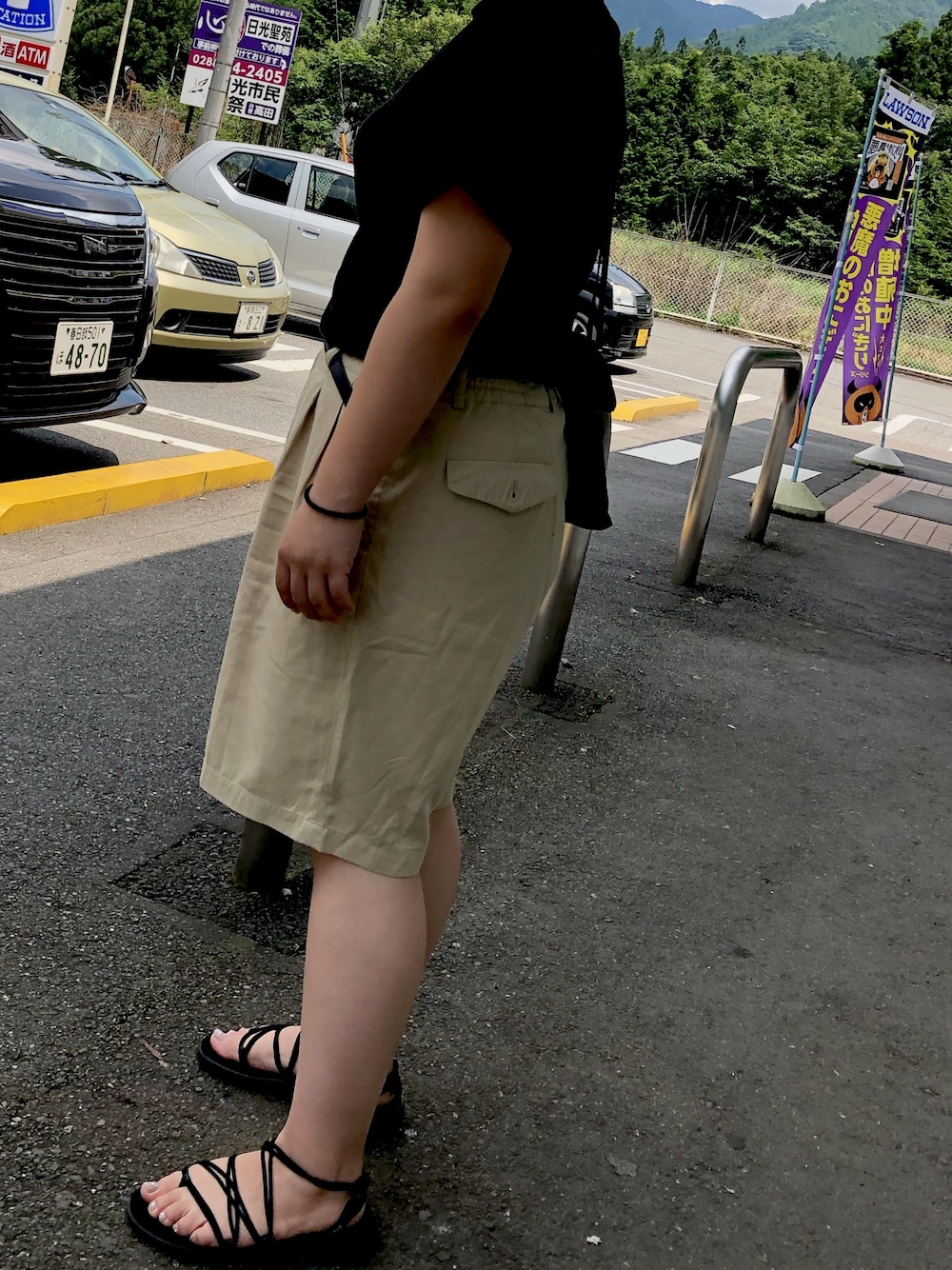 「TevaのTEVA Voya Infinity (BLK)（サンダル、ブラック系）」を使った、aさん（レディース・150cm）の夏コーディネートの1枚目の写真
