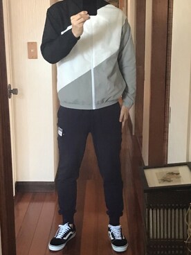 「スウエットパンツ」｜「アイテム（ナイロンジャケット）」を使った、山参さん（メンズ・180cm）の冬コーディネート