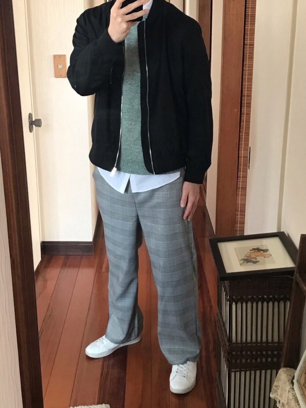 「ワイドスラックス、ナイロンジャケット、お洒落さんとつながりたい、おしゃれさんと繋がりたい」｜「SPADEのストレッチ T/R ワイドスラックス（その他パンツ、グレー系）」を使った、山参さん（メンズ・180cm）の冬コーディネートの1枚目の写真