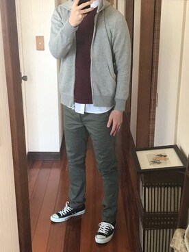 「H&M（エイチ・アンド・エム）のアイテム（シャツ/ブラウス、ホワイト系）」を使った、山参さん（メンズ・180cm）の春コーディネート