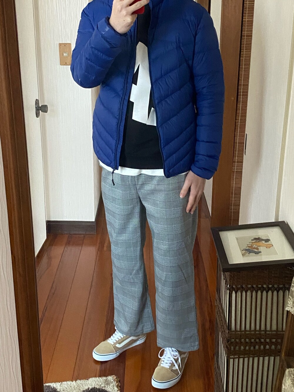 「おしゃれさんと繋がりたい、ダウンジャケット、PUMA、ワイドパンツ、VANS」｜「PUMAのアイテム（ダウンジャケット/コート、ブルー系）」を使った、山参さん（メンズ・180cm）の冬コーディネートの1枚目の写真