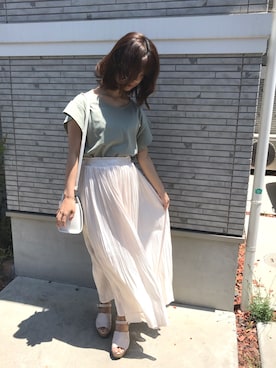 「ホワイト×ミントグリーン」｜冨田   彩華さん（レディース・154cm）の春コーディネート