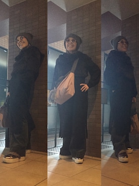 「アイテム（スリッポン、ゴールド系）」を使った、Megumi Hiroeさん（レディース・148cm）の冬コーディネート