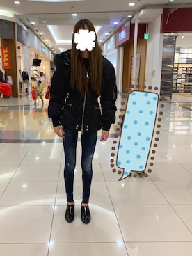 「ディーゼル」｜「アイテム（ナイロンジャケット）」を使った、菊さん（レディース・171cm）の冬コーディネート
