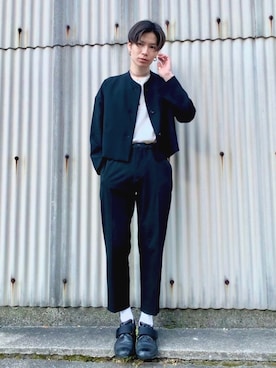 「ISSEY MIYAKE（イッセイミヤケ）のアイテム（ノーカラージャケット）」を使った、Tsuguya/KwonSayaさん（メンズ・174cm）の春コーディネート