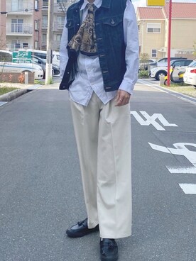 「韓国通販のアイテム（スラックス、ホワイト系）」を使った、気分屋さん（メンズ）の春コーディネート