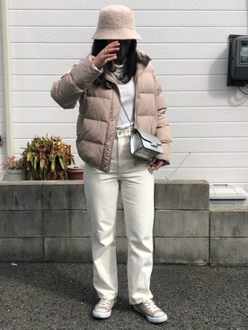「GU（ジーユー）のアイテム（ジャケット/アウター、ベージュ系）」を使った、akagon19さん（レディース）の冬コーディネート