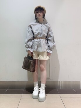 高橋明日香さんのコーディネート