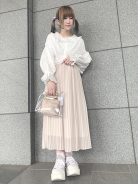 高橋明日香さんのコーディネート