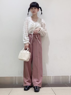 高橋明日香さんのコーディネート