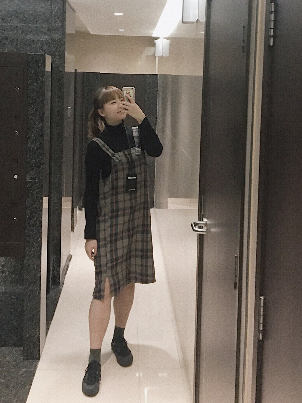 「girl、hkgirl、Japan、BALENCIAGA、korea、Cute、daily look」｜「KOREAのアイテム（ドレス、その他）」を使った、92さん（レディース・163cm）の春コーディネートの1枚目の写真