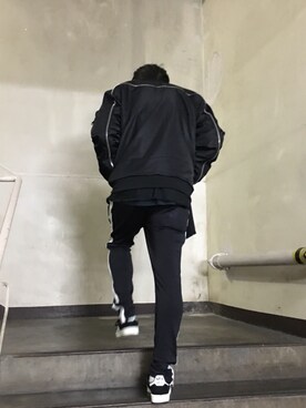 「L.H.P（エルエイチピー）のアイテム（パンツ）」を使った、SHINYA KASHIWAGIさん（メンズ・177cm）の冬コーディネート