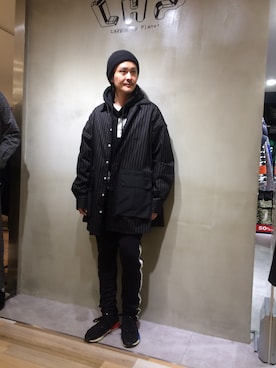 「L.H.P（エルエイチピー）のアイテム（パンツ）」を使った、SHINYA KASHIWAGIさん（メンズ・177cm）の冬コーディネート