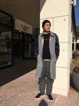「WHITELAND（ホワイトランド）のアイテム（トレンチコート）」を使った、SHINYA KASHIWAGIさん（メンズ・177cm）の冬コーディネート