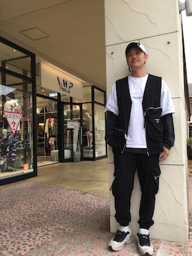 「WHITELAND（ホワイトランド）のWHITELAND/ホワイトランド/CARGO VEST（ベスト）」を使った、SHINYA KASHIWAGIさん（メンズ・177cm）の春コーディネート