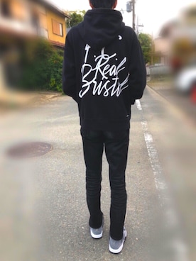 「F.C.R.B.（エフシーアールビー）のアイテム（トップス）」を使った、鰤男さん（メンズ・180cm）の秋コーディネート