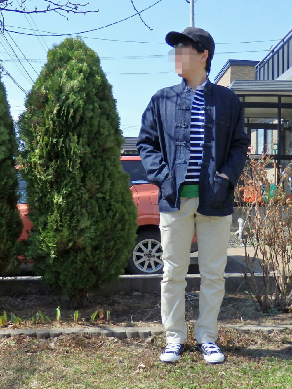 「NEW ERA、SOPHNET.、sassafras、北海道、 カジュアル、BARBARIAN、CONVERSE ALL STAR HI」｜「SOPHNET.のKUNG FU JACKET (BIO WASHED) （デニムジャケット、ブルー系）」を使った、chunさん（メンズ・172cm）の春コーディネートの1枚目の写真