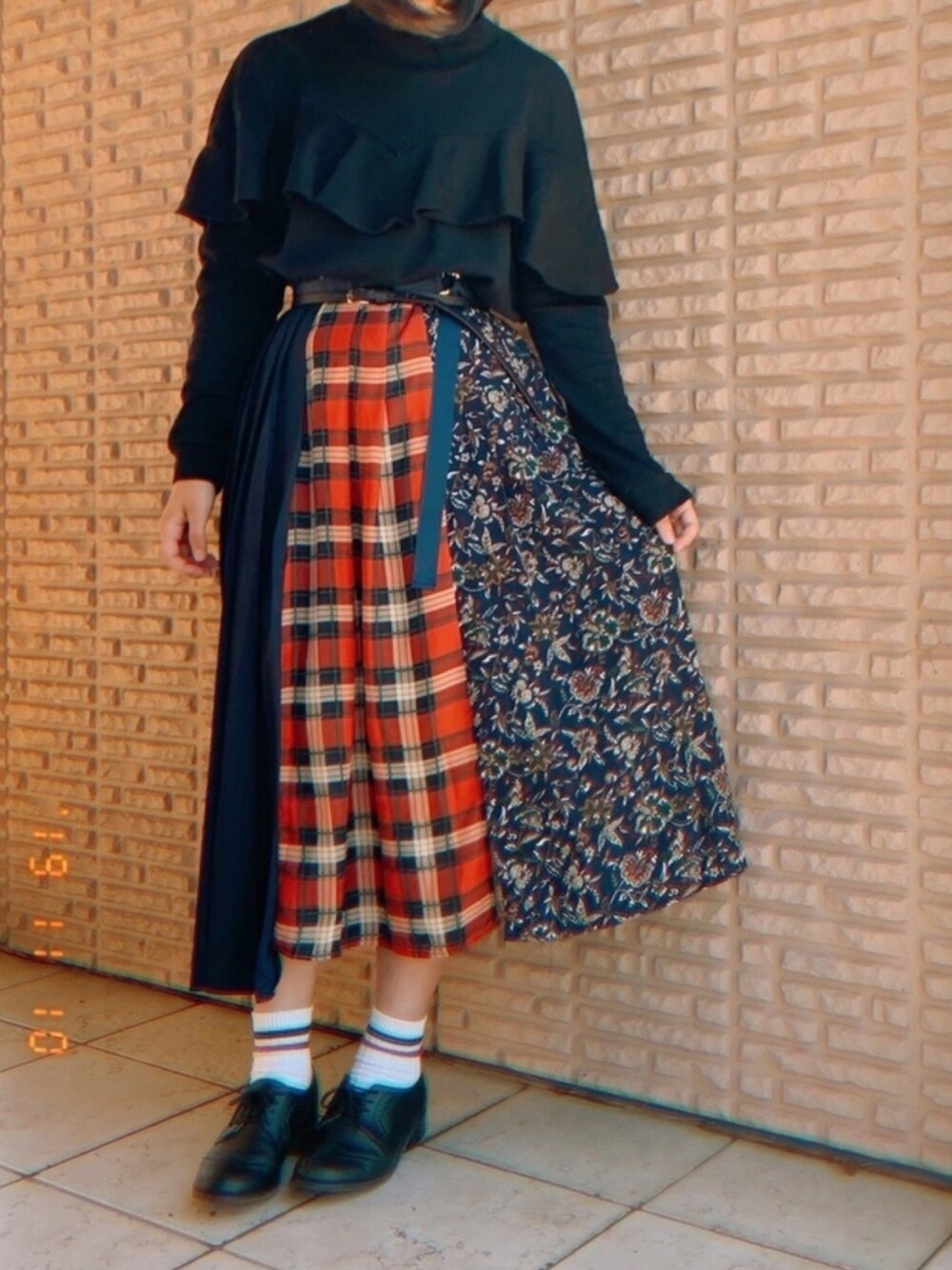 「black、girl」｜「PAGEBOYの柄切り替えフレアスカート（スカート、ブルー系）」を使った、やさい🥑さん（レディース・155cm）の春コーディネートの1枚目の写真