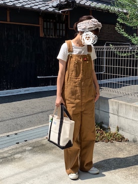 「アイテム（サロペット/オーバーオール、ブラウン系）」を使った、machikoさん（レディース・155cm）の夏コーディネート