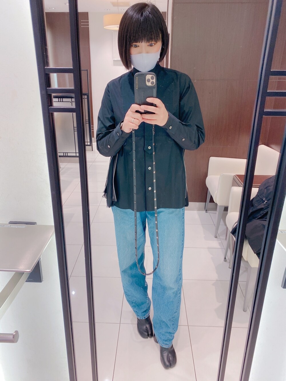 「Sacaiのアイテム（シャツ/ブラウス、ブラック系）」を使った、nya1210mさん（レディース・153cm）の冬コーディネートの1枚目の写真