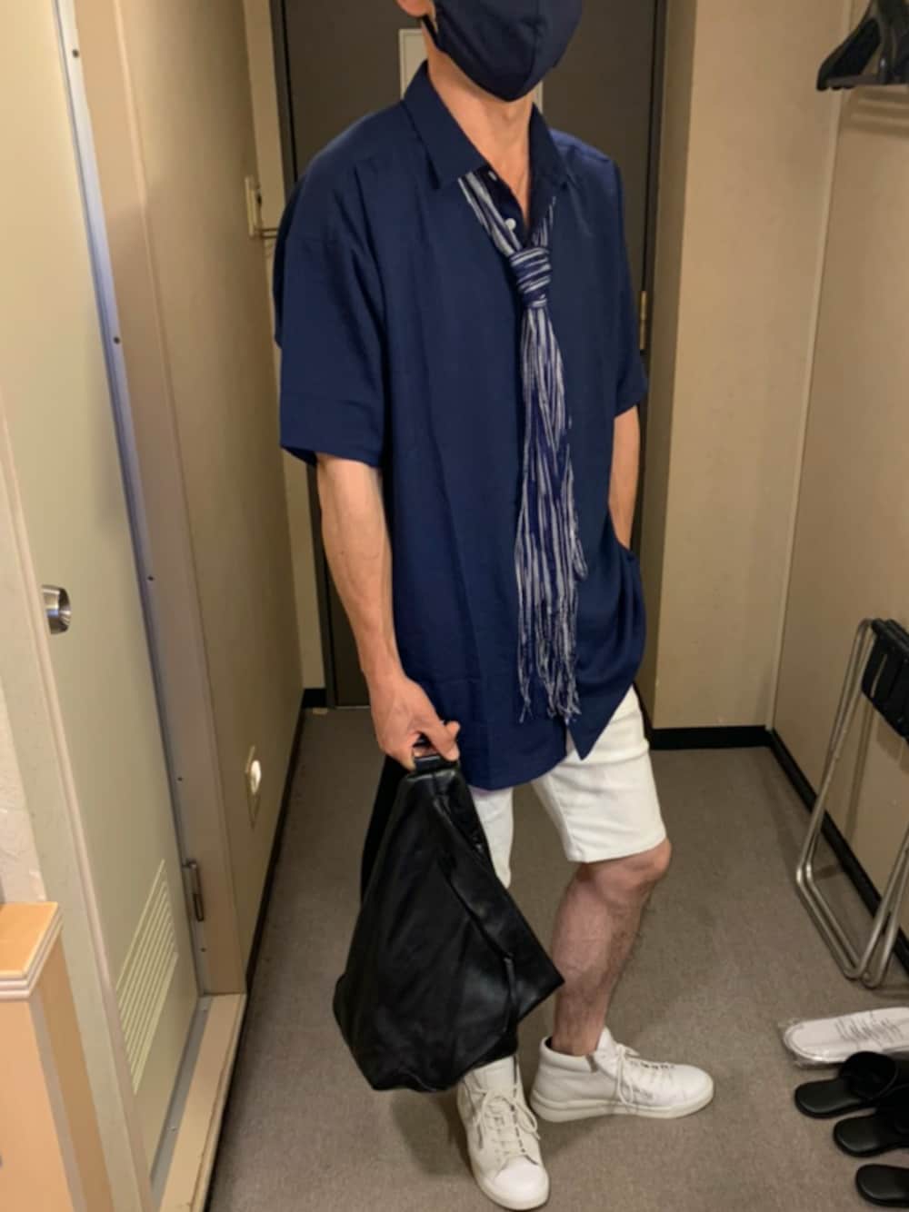 「ショートパンツ」｜「NO ID.のリネンタッチストライプBIG-SH（シャツ/ブラウス、ブルー系）」を使った、hideさん（メンズ・174cm）の夏コーディネートの1枚目の写真