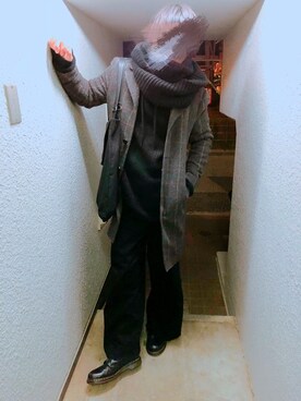 「NO ID.（ノーアイディ）のアイテム（トレンチコート）」を使った、Shinjiさん（メンズ・174cm）の冬コーディネート