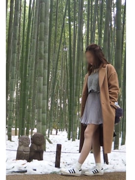 「ワンピース×スニーカー」｜「アイテム（チェスターコート）」を使った、moeÜさん（レディース・158cm）の冬コーディネート