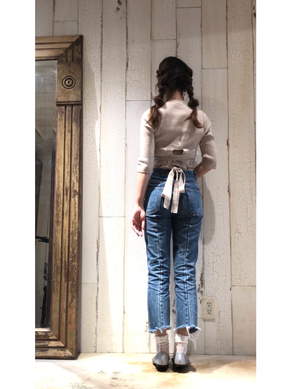 「オトナカジュアル、シンプルコーデ、snidel、Mila Owen、デニムパンツ、GU、ニット、リボン、ootd、はるコーデ」｜「SNIDELの【andGIRL,美人百花４月号掲載】バックショースキンニットプルオーバー（ニット/セーター、ベージュ系）」を使った、moeÜさん（レディース・158cm）の春コーディネートの1枚目の写真