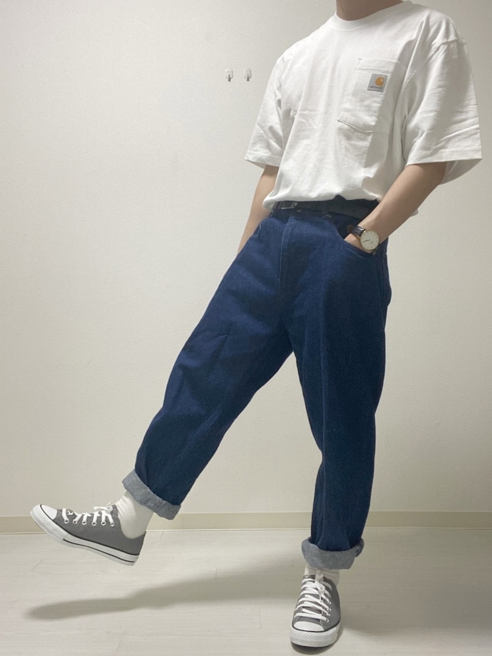 「シンプル、ビッグシルエット、夏コーデ、夏、低身長、大学生、GU、プチプラ、古着」｜「CONVERSEのCONVERSE(コンバース)NEXTAR(ネクスター) 110LOW（NXOX）（スニーカー、グレー系）」を使った、kasago/Instagramも見てねさん（メンズ・165cm）の春コーディネートの1枚目の写真