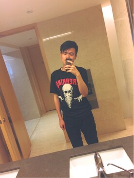 「PULL&BEAR（プルアンドベア）のアイテム（Tシャツ/カットソー）」を使った、张良Zzlさん（メンズ・180cm）の春コーディネート