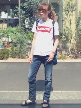 「Levi's（リーバイス）のLevi's/リーバイス バットウィングＴシャツ（Tシャツ/カットソー）」を使った、舞妓さん（レディース・160cm）の春コーディネート