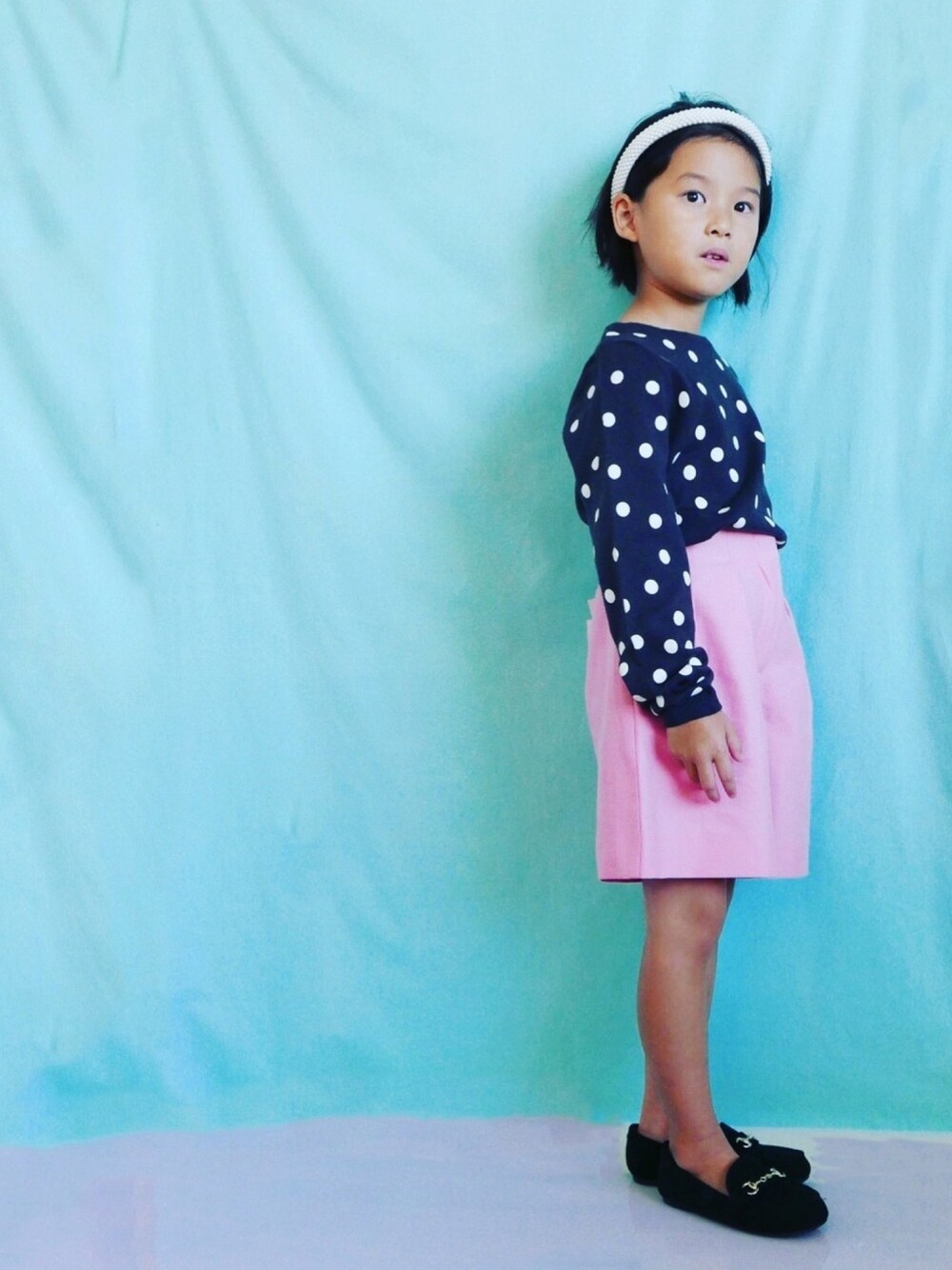 「カラーパンツ、ハーフパンツ、ピンクパンツ、キッズコーデ、休日スタイル、秋冬コーデ、秋コーデ、ドット」｜「ZARA KIDSのアイテム（その他パンツ、ピンク系）」を使った、コフィさん（キッズ・120cm）の秋コーディネートの1枚目の写真