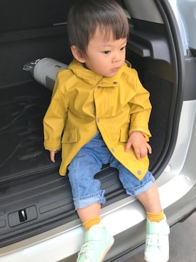 「アイテム（マウンテンパーカー、イエロー系）」を使った、momomomomomoさん（キッズ・80cm）の春コーディネート