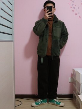 「UNIQLO（ユニクロ）のタートルネックT（長袖）（Tシャツ/カットソー）」を使った、Lazyさん（メンズ・163cm）の冬コーディネート