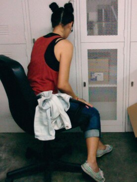 「アイテム（スリッポン、その他）」を使った、WaiChingさん（レディース・165cm）の冬コーディネート