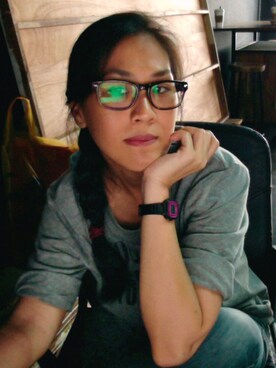 「アイテム（腕時計、パープル系）」を使った、WaiChingさん（レディース・165cm）の冬コーディネート