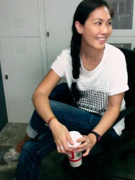 「アイテム（腕時計、パープル系）」を使った、WaiChingさん（レディース・165cm）の冬コーディネート