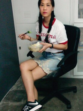 「アイテム（腕時計、パープル系）」を使った、WaiChingさん（レディース・165cm）の冬コーディネート