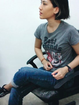 「アイテム（腕時計、パープル系）」を使った、WaiChingさん（レディース・165cm）の冬コーディネート