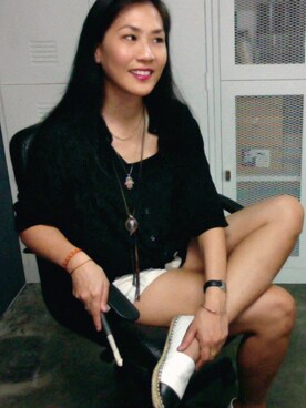 「MANGO（マンゴ）のアイテム（アクセサリー）」を使った、WaiChingさん（レディース・165cm）の冬コーディネート