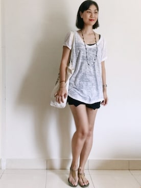 「LAURA MERCIER（ローラメルシエ）のアイテム」を使った、WaiChingさん（レディース・165cm）の冬コーディネート