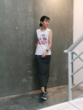 「アイテム（腕時計、パープル系）」を使った、WaiChingさん（レディース・165cm）の春コーディネート