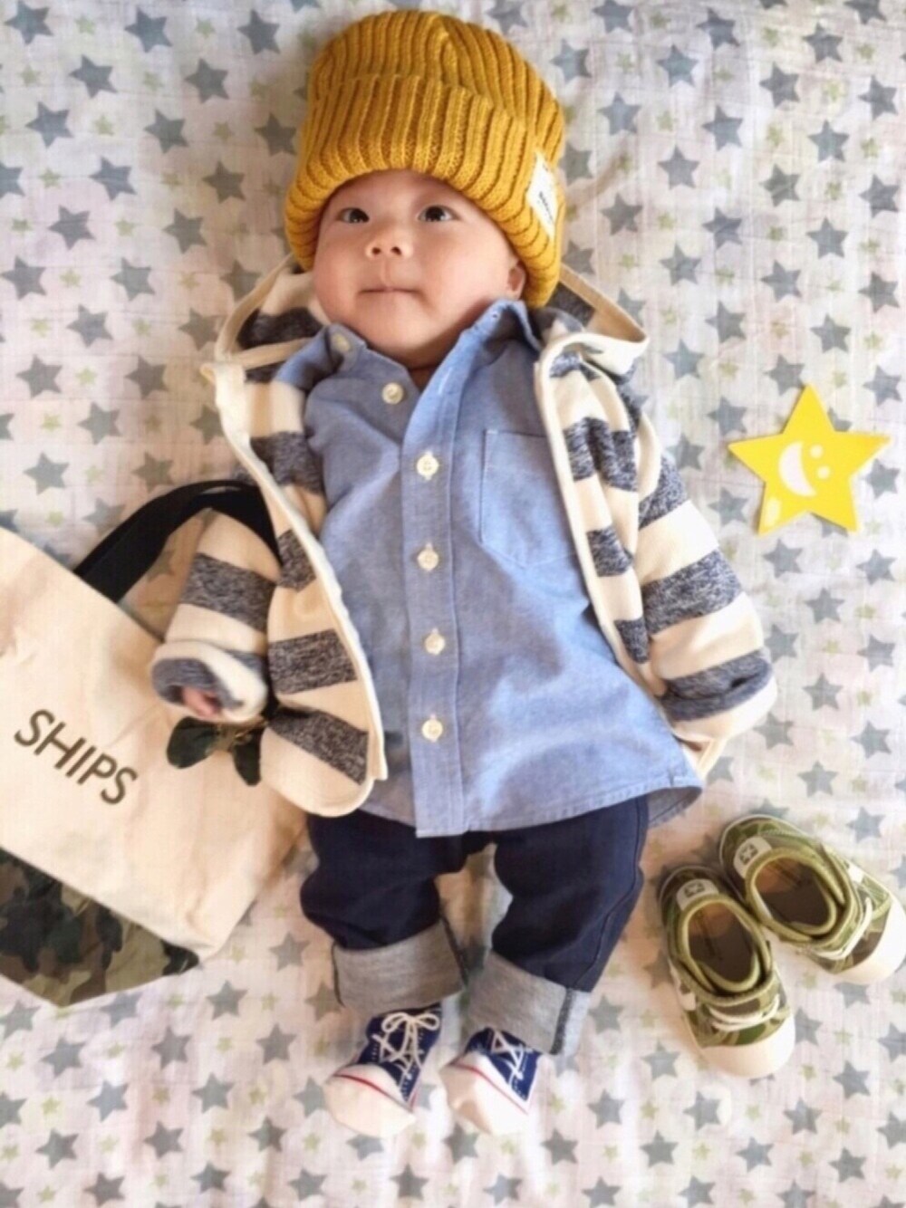 「キッズコーデ、シンプル、男の子、UNIQLO、H&M、西松屋、ニット帽、０歳、ベビー、ベビーコーデ」｜「西松屋のアイテム（シャツ/ブラウス、ブルー系）」を使った、ao☆さん（キッズ・60cm）の冬コーディネートの1枚目の写真
