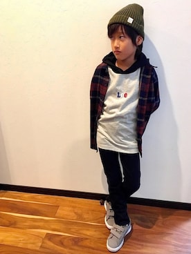 「アイテム（シャツ/ブラウス、ブラウン系）」を使った、ぽろんさん（キッズ・123cm）の秋コーディネート