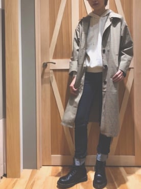 「Samansa Mos2 blue（サマンサモスモスブルー）のアイテム（ステンカラーコート）」を使った、ユウカさん（レディース・176cm）の秋コーディネート