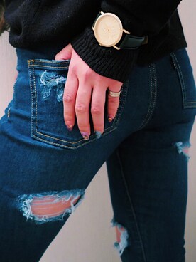 「EVRIS（エヴリス）のダメージスラッシュスキニーデニムパンツ（デニムパンツ、ブルー系）」を使った、yurikaさん（レディース）の春コーディネート